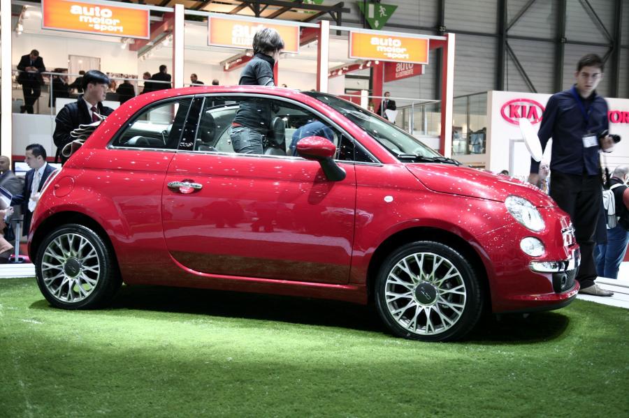  Fiat 500C 2010 года  (фото 7 из 25)